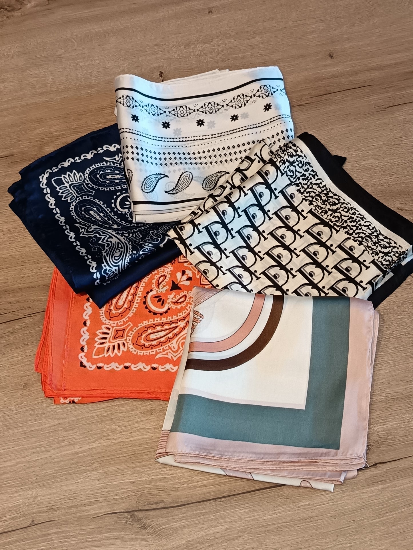 Foulard "CAMELIA"