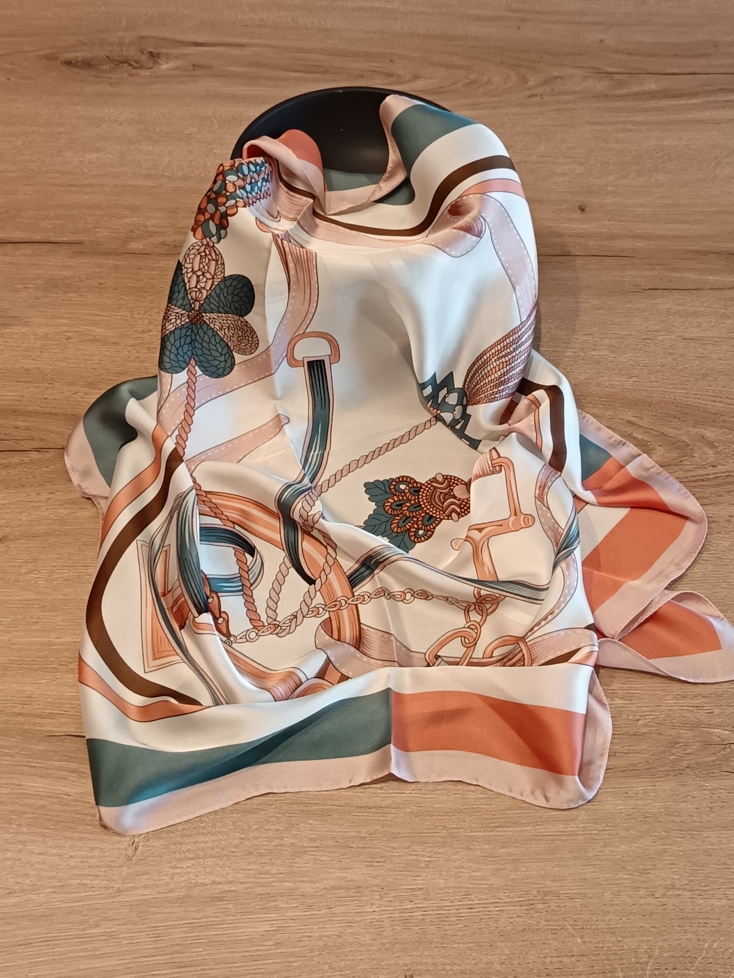 Foulard "CAMELIA"